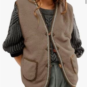 NWT, Dokotoo Women's Casual Winter Fuzzy Fleece Vest, Small, Dark Khaki